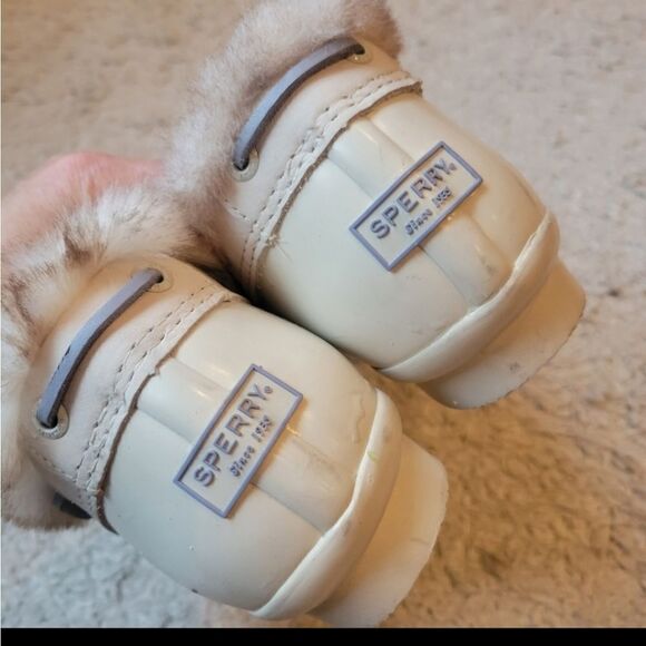 Sperry Saltwater Low Fur Lined Boots - Picture 3 of 6